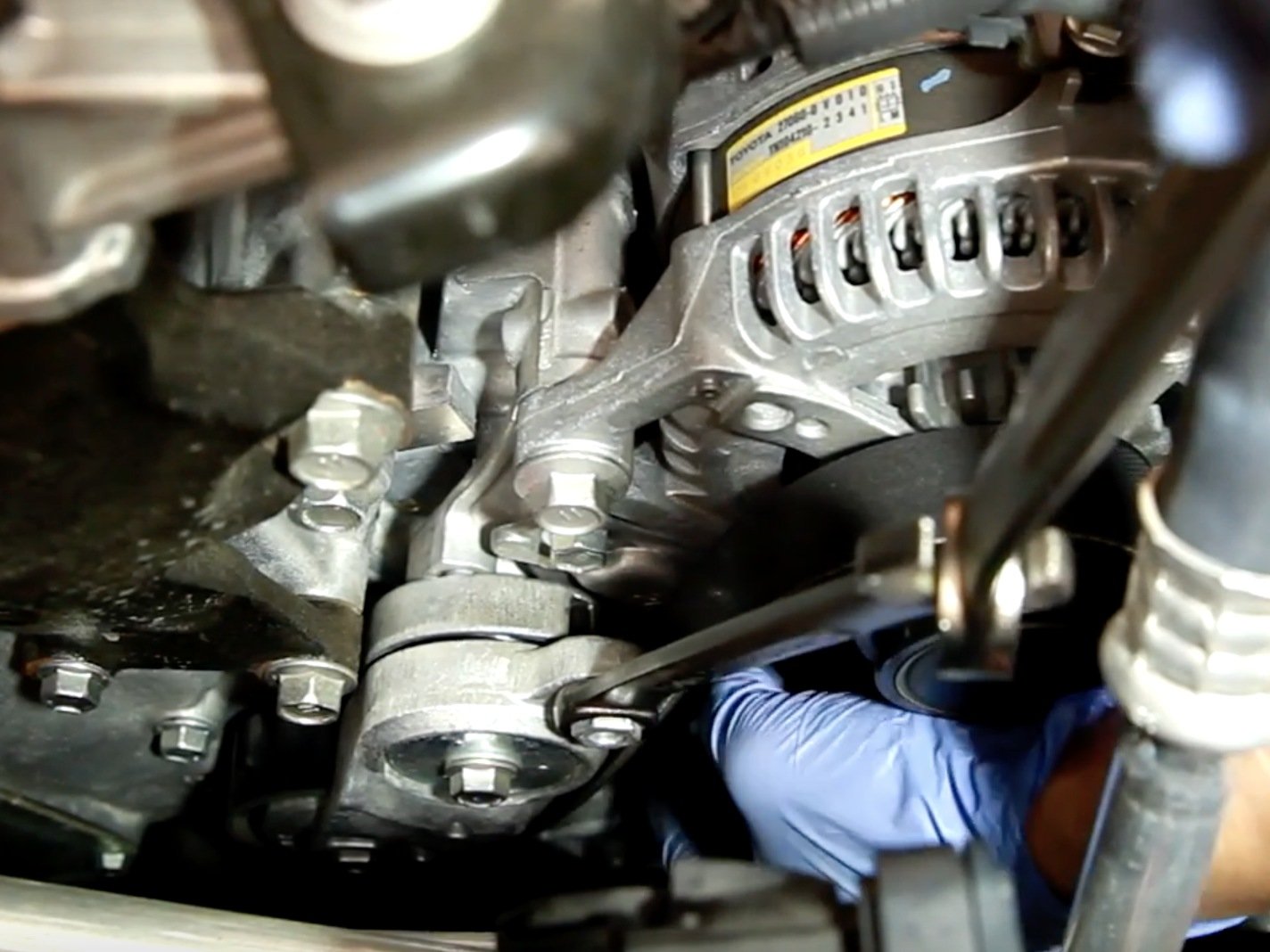 See B1913 repair manual